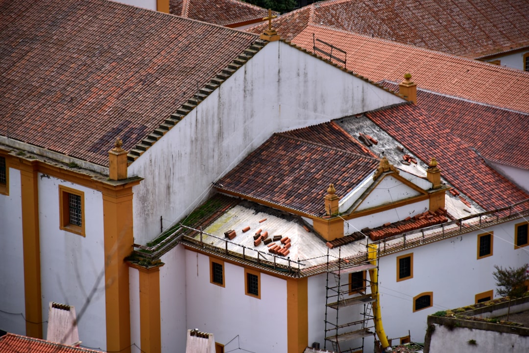 Roofing Marketing 101: Building a Strong Online Presence